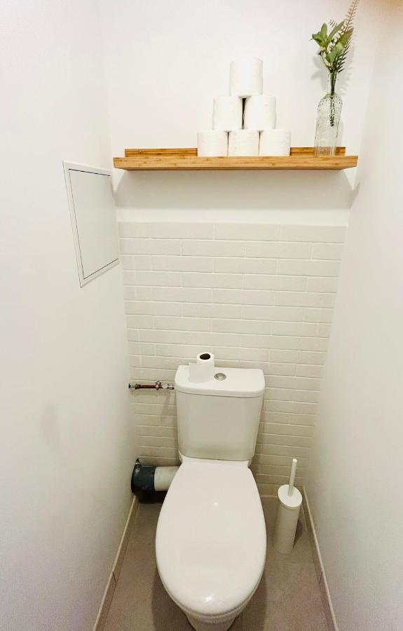 Appartement Cottage Au Coeur De Nemours Bagian luar foto